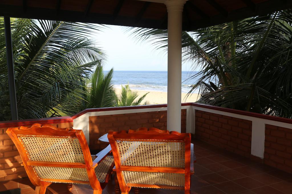 Lonely Beach Resort Tangalle Quarto foto